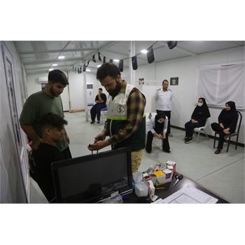 خدمت‌رسانی تیم درمانی بسیج جامعه پزشکی استان کرمانشاه واورژانس پیش بیمارستانی در درمانگاه علوم پزشکی(اتاق سرد )